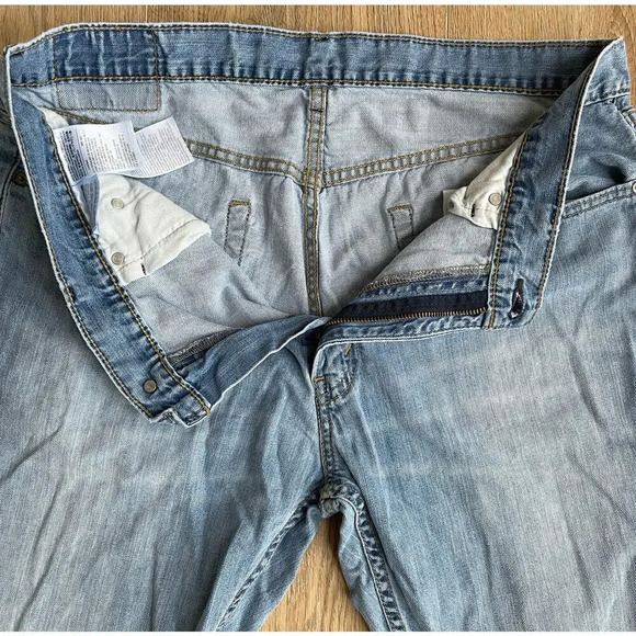 Levi’s 559 Men's Relaxed Straight Leg Light Wash Classic Denim Jeans 36x32 - Picture 6 of 11